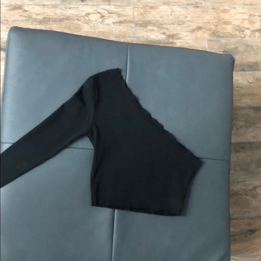 Pretty little thing crop top